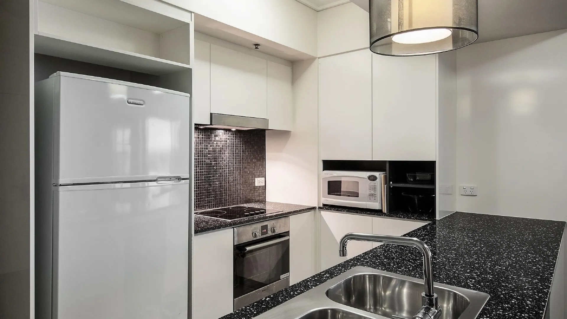 Aparthotel Evolution Apartments Brisbane