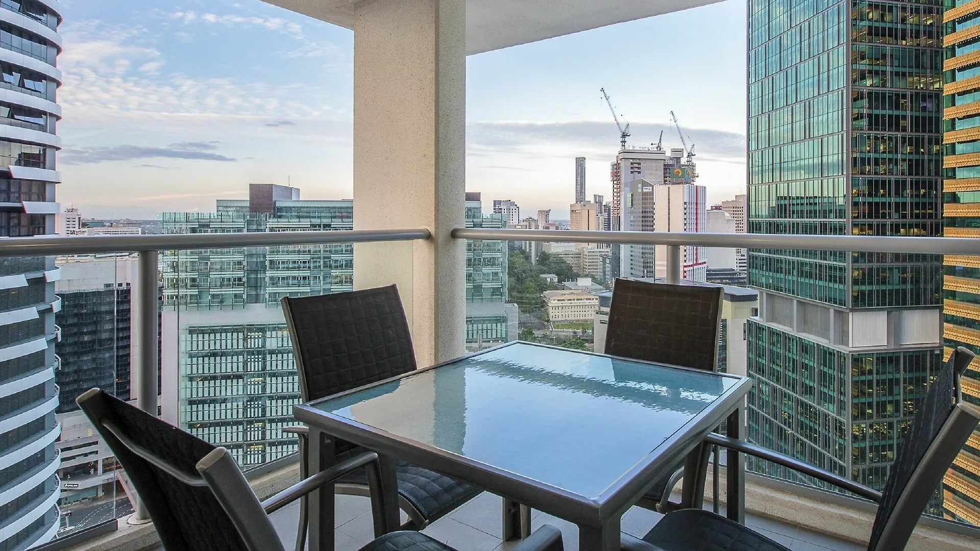 Evolution Apartments Brisbane 4*,  Australia